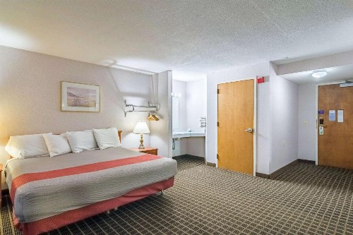 Motel 6-Grand Rapids MI - Northeast - image 14
