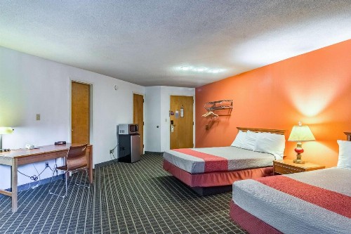 Motel 6-Grand Rapids MI - Northeast - image 4