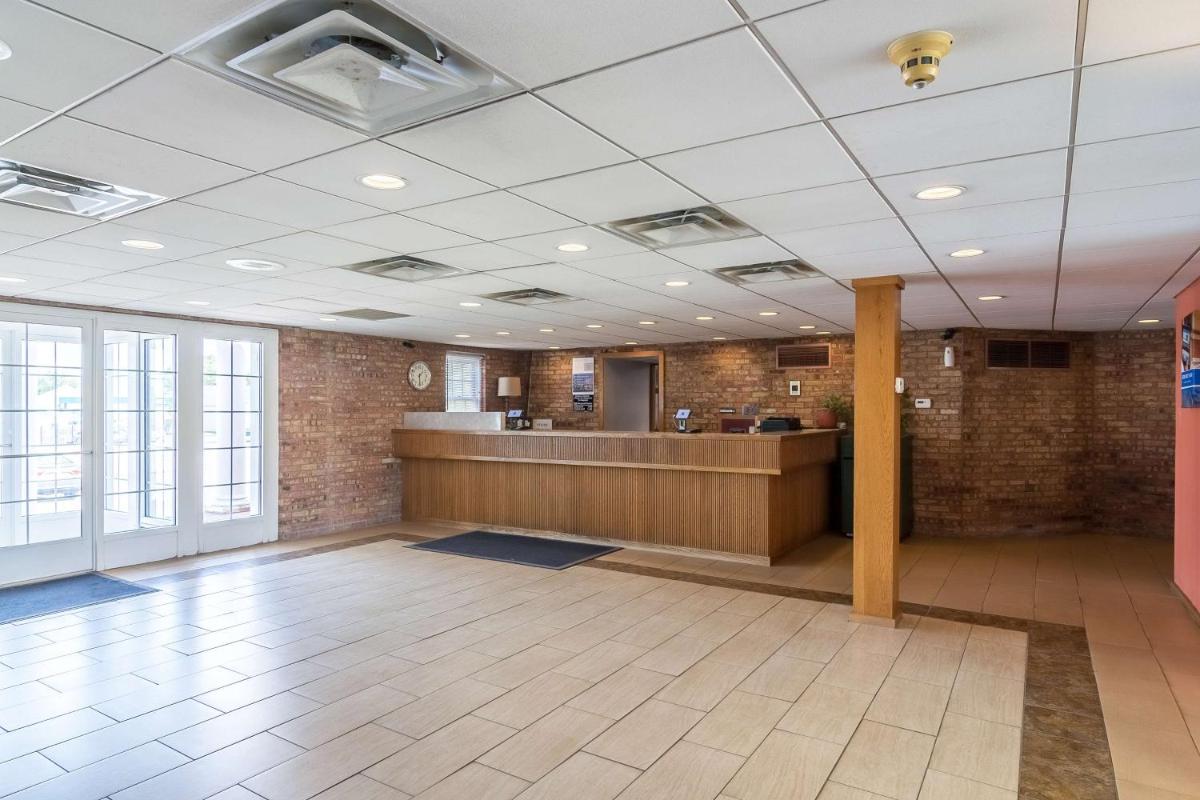 Motel 6-Grand Rapids MI - Northeast - image 5