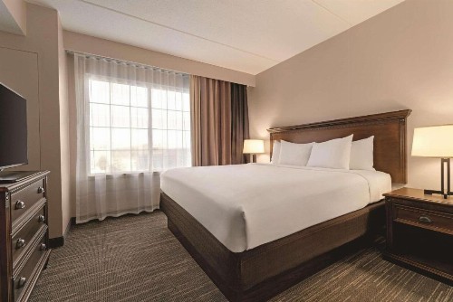 Country Inn & Suites by Radisson Grand Rapids East MI - image 17