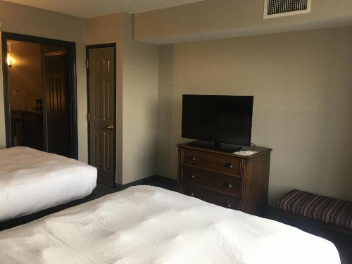 Country Inn & Suites by Radisson Grand Rapids East MI - image 32