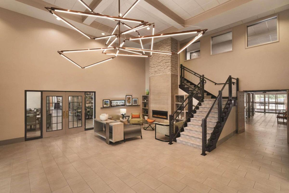 Country Inn & Suites by Radisson Grand Rapids East MI - image 5