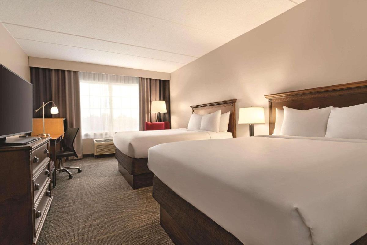 Country Inn & Suites by Radisson Grand Rapids East MI - image 7
