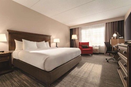 Country Inn & Suites by Radisson Grand Rapids East MI - image 9