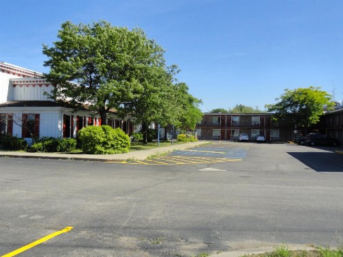 Grand Rapids Inn - image 24