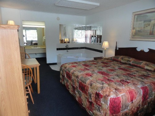 Grand Rapids Inn - image 6
