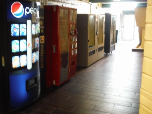 Budgetel Inn & Suites Hotel - image 27