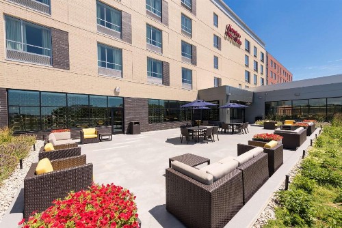 Hampton Inn & Suites Grand Rapids Downtown - image 21