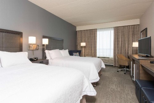 Hampton Inn & Suites Grand Rapids Downtown - image 24