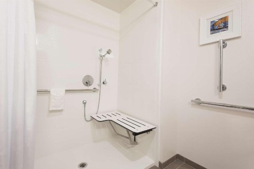 Hampton Inn & Suites Grand Rapids Downtown - image 31