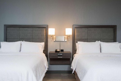 Hampton Inn & Suites Grand Rapids Downtown - image 35