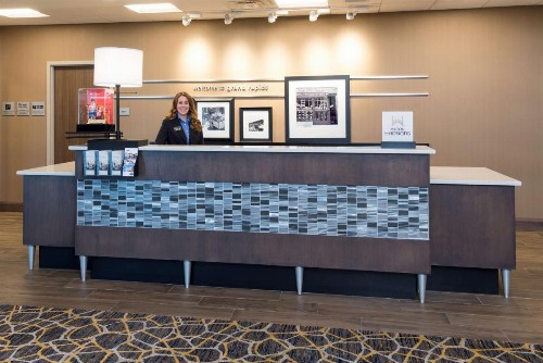Hampton Inn & Suites Grand Rapids Downtown - image 40