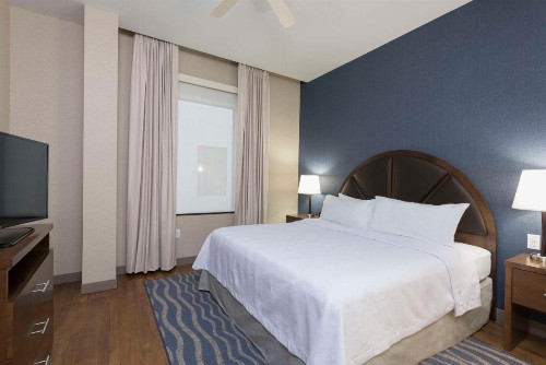 Homewood Suites by Hilton Grand Rapids Downtown - image 39