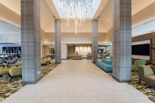 Hilton Garden Inn Grand Rapids East - image 2