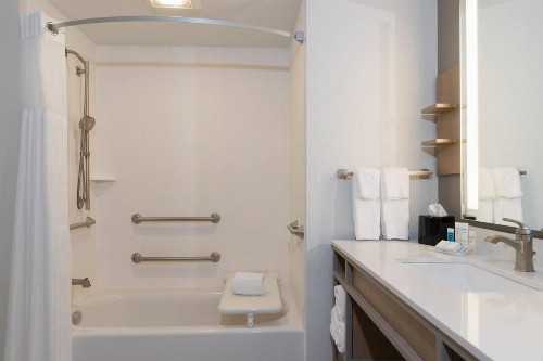 Hilton Garden Inn Grand Rapids East - image 29