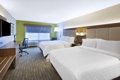 Holiday Inn Express & Suites Grand Rapids Airport North an IHG Hotel - image 21