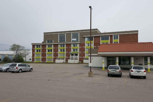 Days Inn & Suites by Wyndham Grand Rapids Near Downtown - image 12