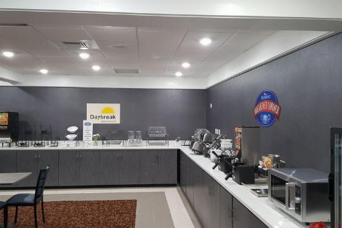 Days Inn & Suites by Wyndham Grand Rapids Near Downtown - image 16