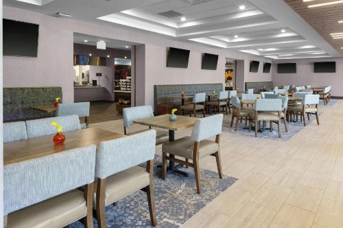 Embassy Suites By Hilton Grand Rapids Downtown - image 24