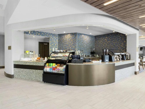 Embassy Suites By Hilton Grand Rapids Downtown - image 26