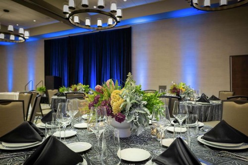 Embassy Suites By Hilton Grand Rapids Downtown - image 27