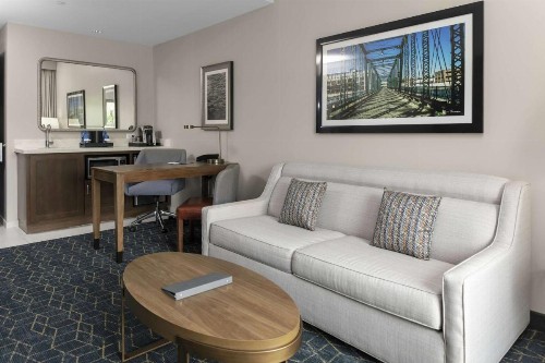 Embassy Suites By Hilton Grand Rapids Downtown - image 42