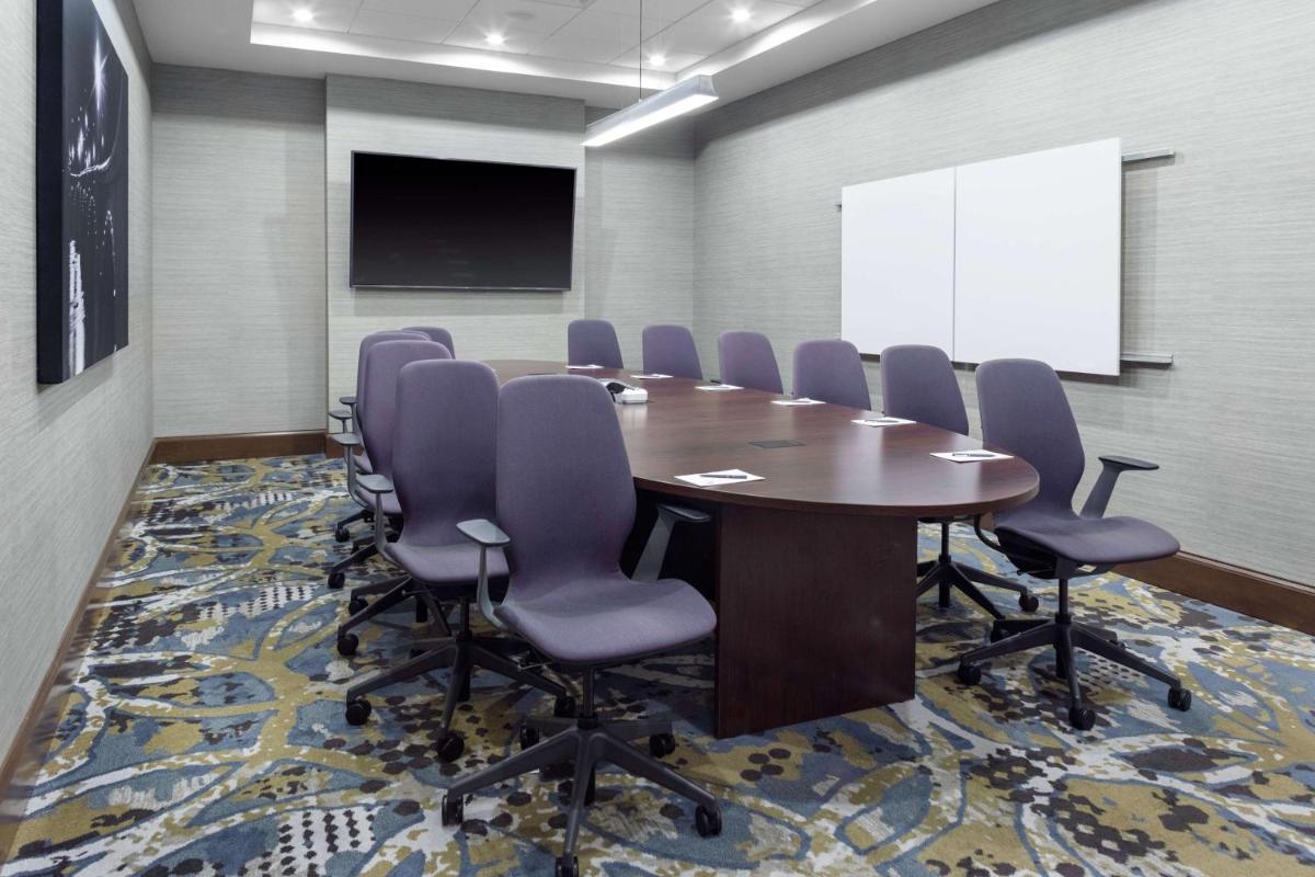 Embassy Suites By Hilton Grand Rapids Downtown - image 6