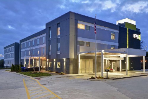 Home2 Suites By Hilton Grand Rapids North - image 24