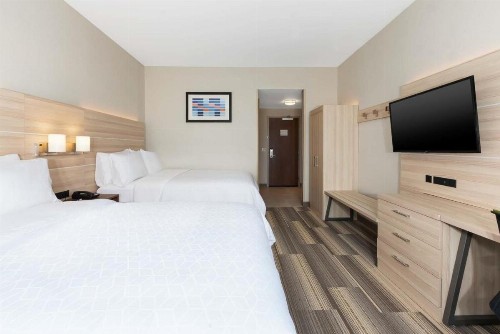 Holiday Inn Express & Suites - Grand Rapids Airport - South an IHG Hotel - image 23