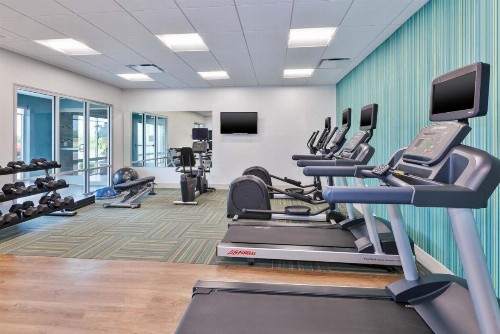 Holiday Inn Express & Suites - Grand Rapids Airport - South an IHG Hotel - image 32