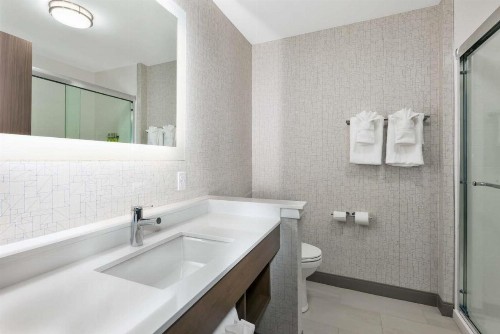 Holiday Inn Express & Suites - Grand Rapids Airport - South an IHG Hotel - image 4