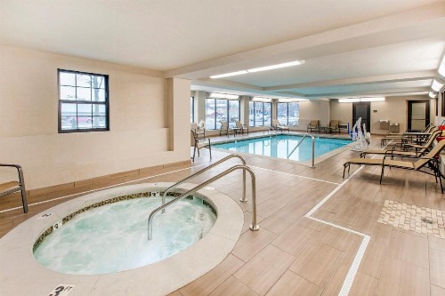 Best Western Plus Grand Castle Inn & Suites Grand Rapids West - image 10