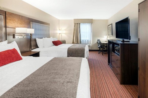 Best Western Plus Grand Castle Inn & Suites Grand Rapids West - image 22