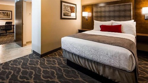 Best Western Plus Grand Castle Inn & Suites Grand Rapids West - image 29