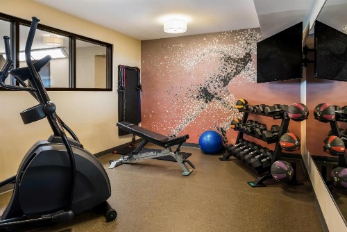 Best Western Plus Grand Castle Inn & Suites Grand Rapids West - image 45