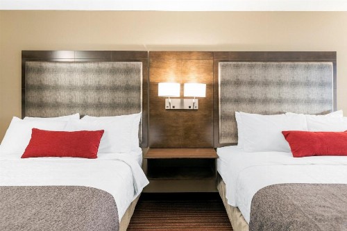 Best Western Plus Grand Castle Inn & Suites Grand Rapids West - image 7