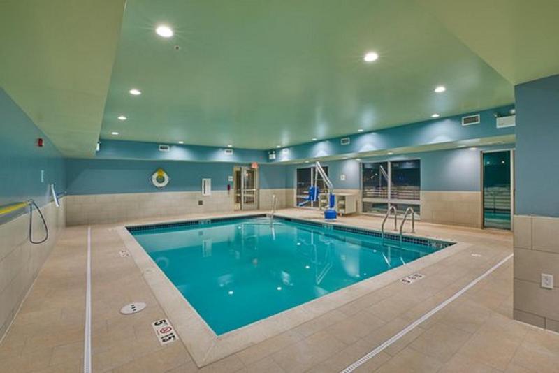 Holiday Inn Express & Suites - Mishawaka - South Bend an IHG Hotel - image 3