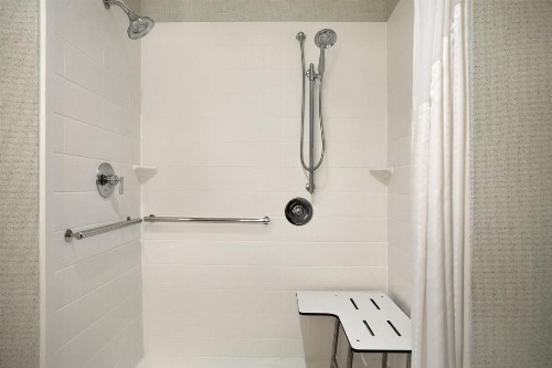 Holiday Inn Express & Suites - McAllen - Medical Center Area an IHG Hotel - image 39
