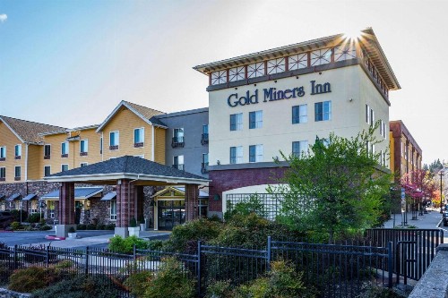 Gold Miners Inn Ascend Hotel Collection - image 32