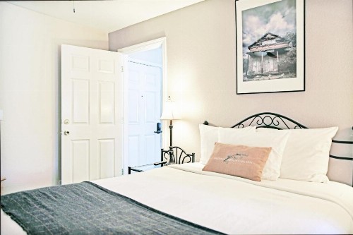 Sierra Mountain Inn - image 27