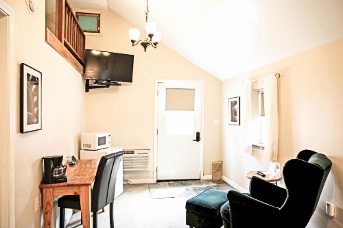 Sierra Mountain Inn - image 4
