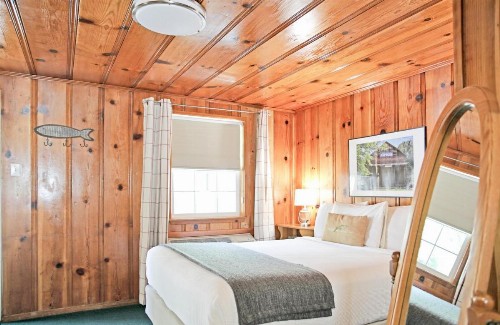 Sierra Mountain Inn - image 50