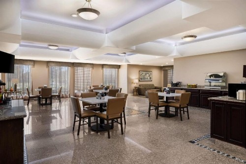 Best Western Plus Houma Inn - image 4