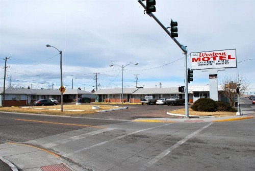 Ski's Western Motel - image 9