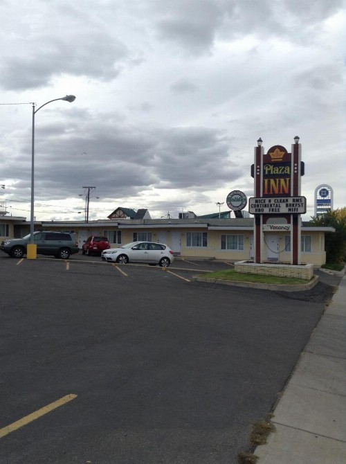 Plaza Inn - image 12