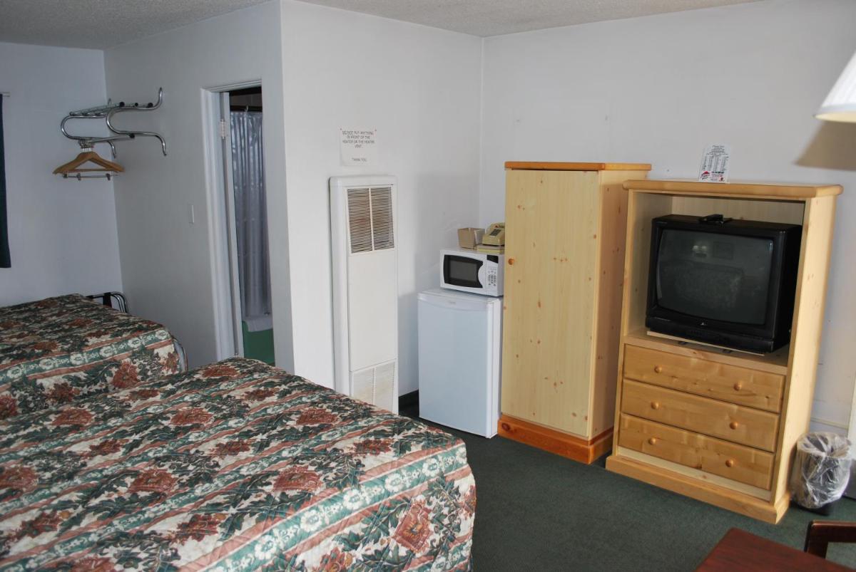 Plaza Inn - image 7