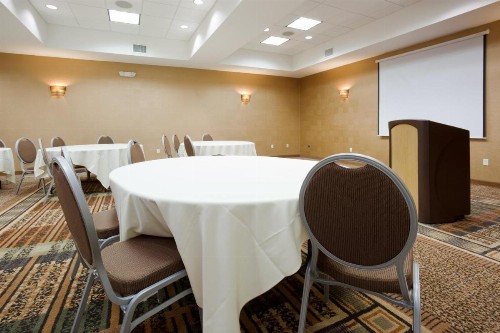 Holiday Inn Green Bay - Stadium an IHG Hotel - image 18