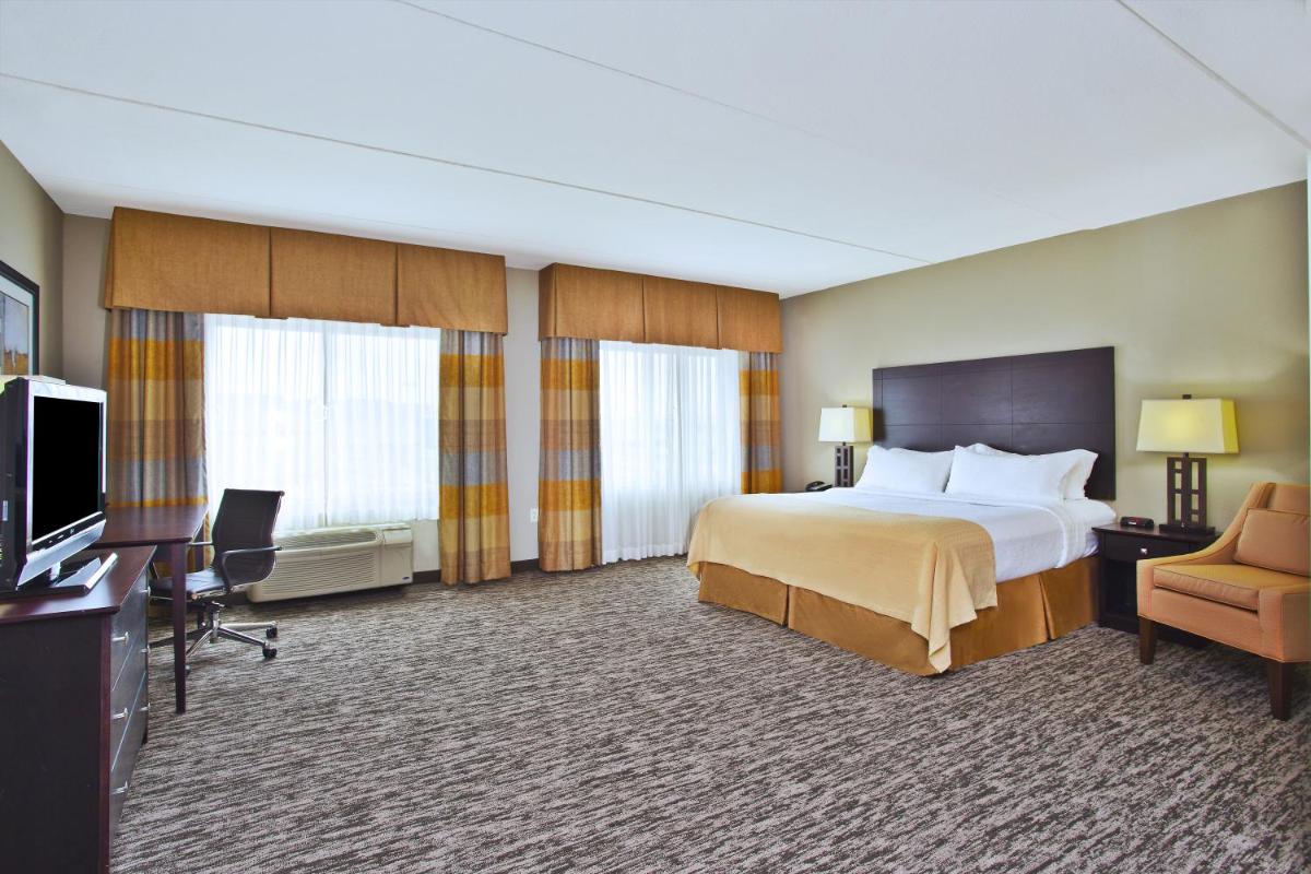 Holiday Inn Green Bay - Stadium an IHG Hotel - image 3