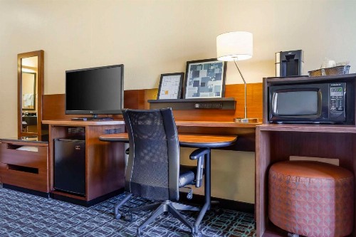 Fairfield Inn Green Bay Southwest - image 15