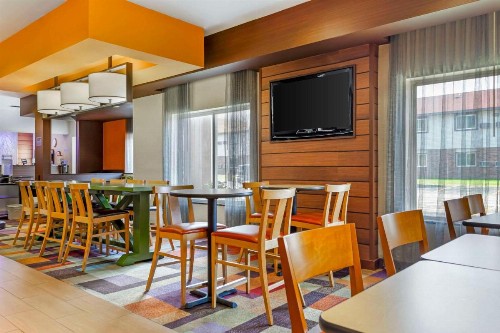 Fairfield Inn Green Bay Southwest - image 22